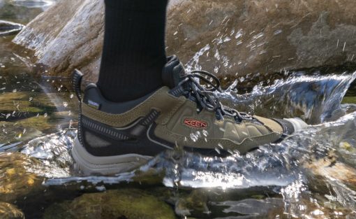 Men's Targhee IV Waterproof Hiking Shoe  |  Dark Olive/Gold Flame - Image 7